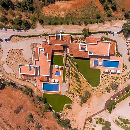 Sleeps 6 Pool Air Con Villa Boliqueime